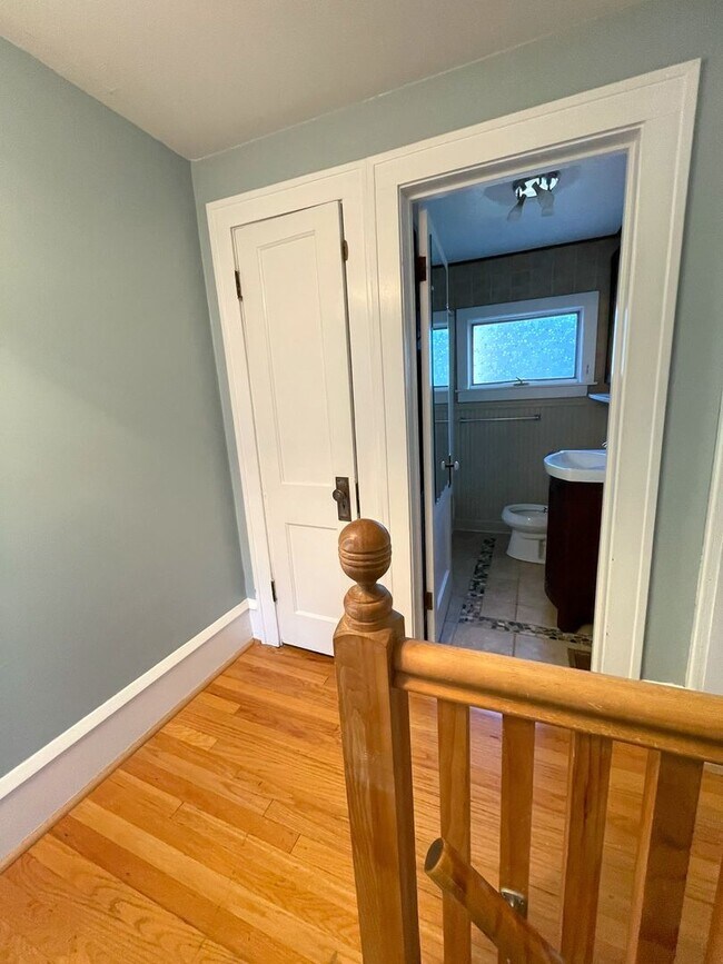 Building Photo - Spacious 3-Bedroom with Finished Basement | Parking, Laundry, & Private Backyard