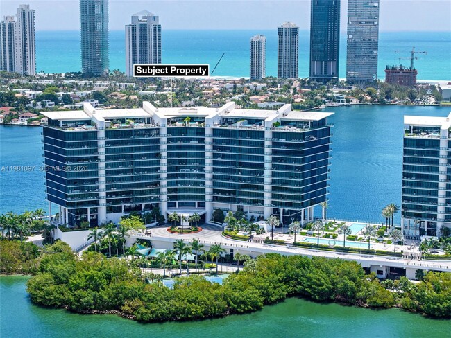 Building Photo - 5500 Island Estates Dr