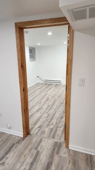 Building Photo - 8206 Kilpatrick Ave