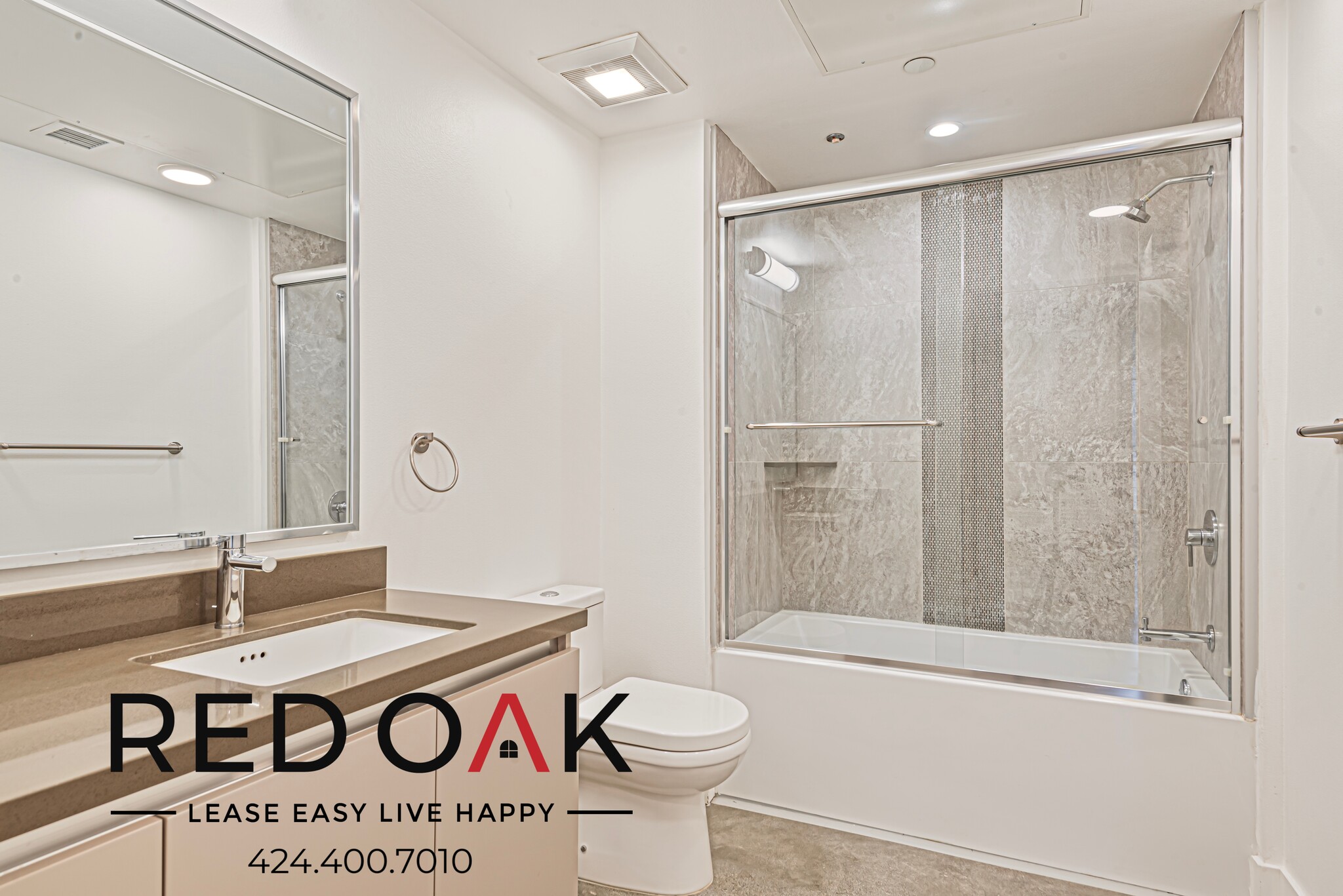 Building Photo - 453 S Kenmore Ave