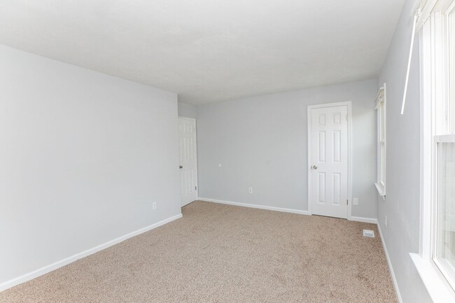 Building Photo - Charming apartment for rent in Chesapeake!