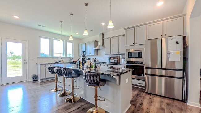 Building Photo - A stylish and modern single-family home wi...