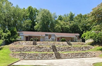 Building Photo - 1 Bedroom Apartment with a Bonus Loft