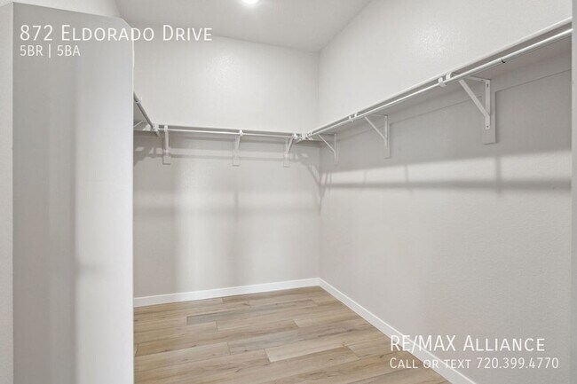 Building Photo - 872 Eldorado Dr