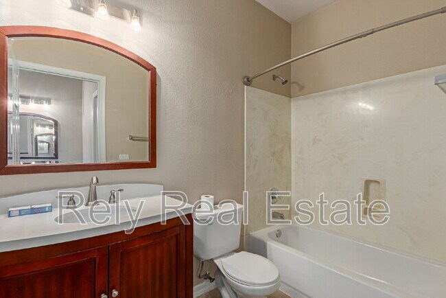 Building Photo - 2801 N Litchfield Rd