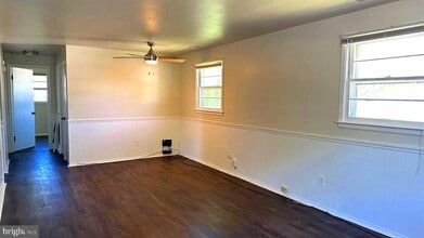 Building Photo - 257 Evergreen Ave
