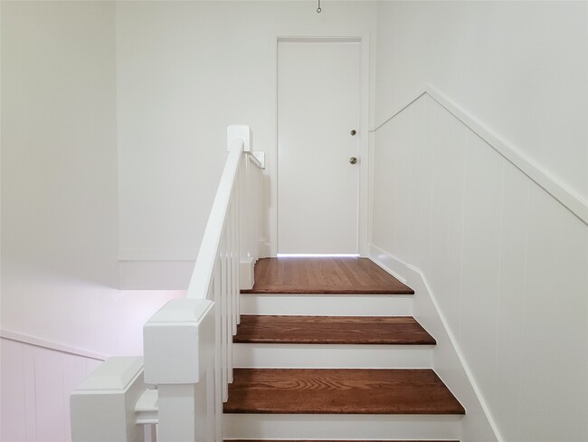 Building Photo - 1728 Hawthorne St