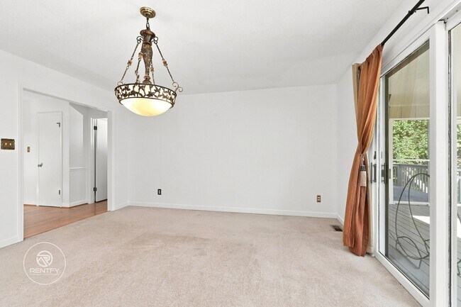 Building Photo - 4449 Orchard Knob Ln