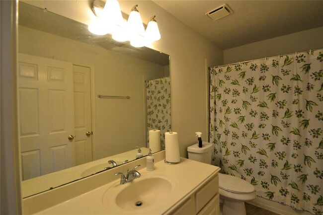 Building Photo - 12110 Laurel Ct