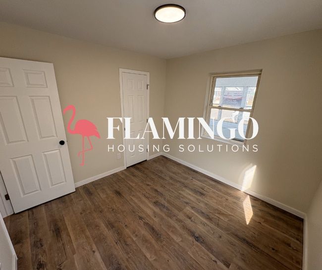 Building Photo - 108 Macready Ave