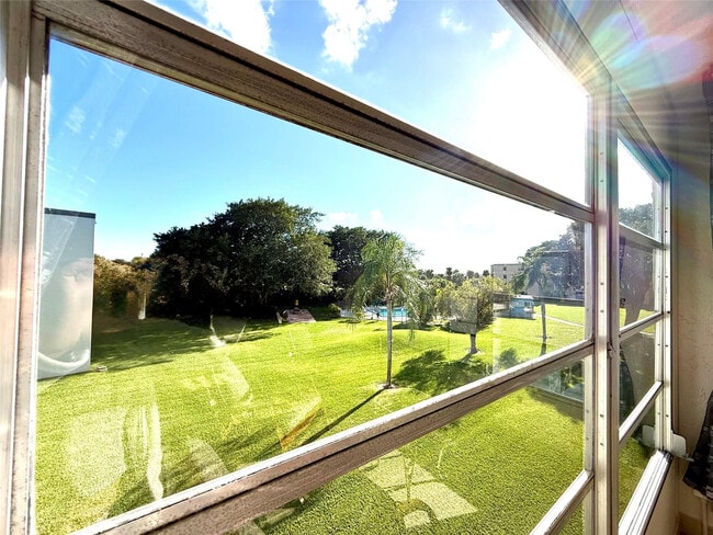 Building Photo - 9440 SW 8th St