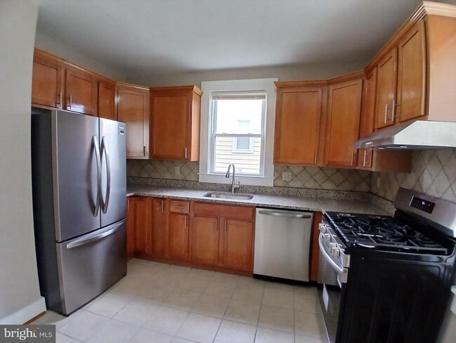 Building Photo - 5505 Tramore Rd