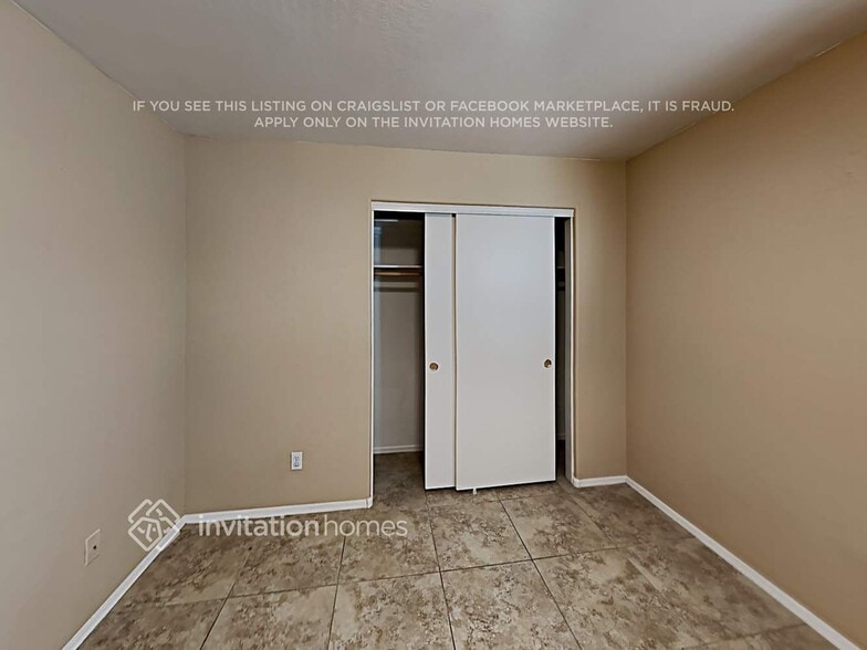 Building Photo - 163 N Saffron Cir