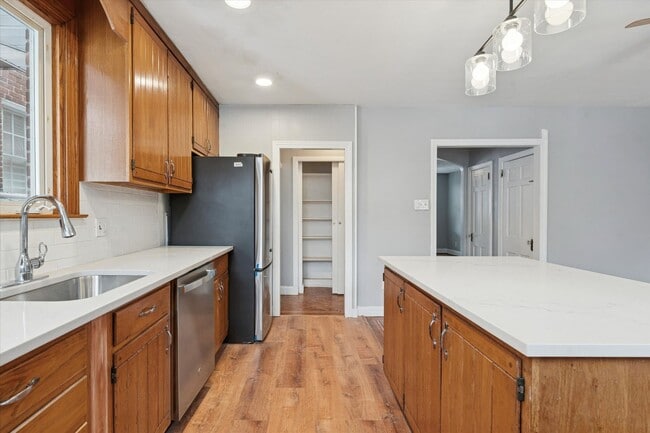 Building Photo - Great Updated Home in Wilmington