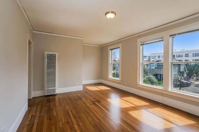 Building Photo - Gorgeous Berkeley Flat!