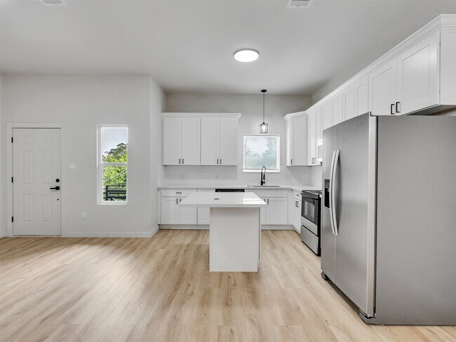 Building Photo - 9707 Cargill St