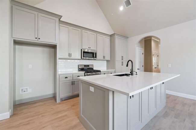 Building Photo - 4212 Abbey Pk Dr