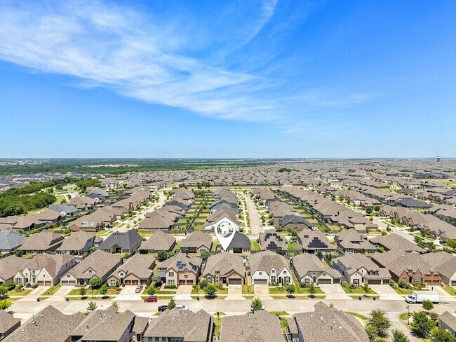 Building Photo - 847 Longbranch Way