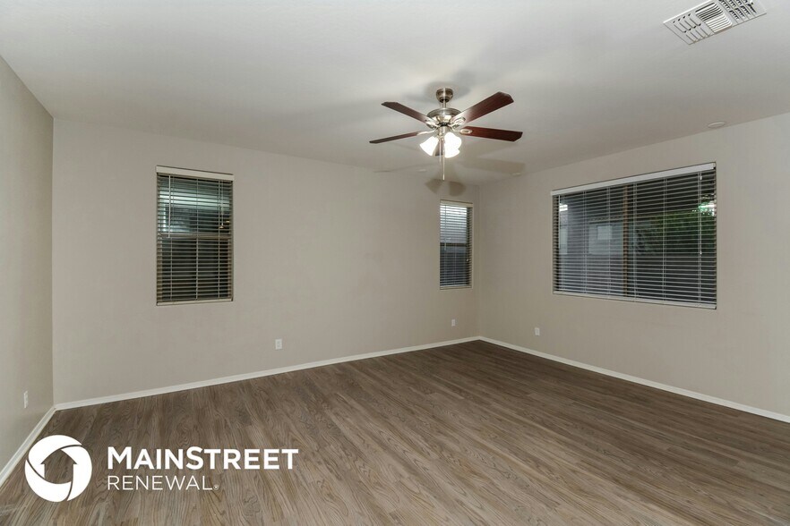 Building Photo - 17039 W Ipswitch Way