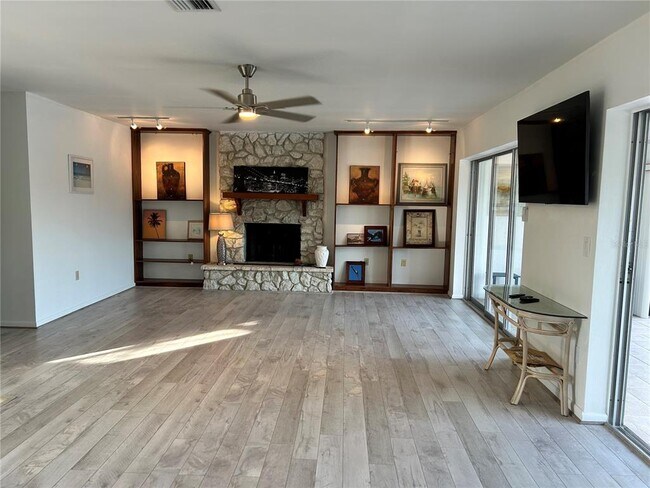 Building Photo - 8611 51st Ave W