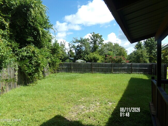 Building Photo - 6530 Dahlia Dr