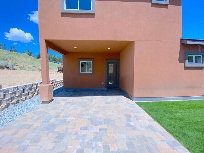 Building Photo - Built 2023! NW Reno 3 Bedroom House - Downstairs Masterbedroom/Masterbath