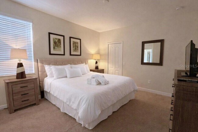 Building Photo - 1423 Wexford Way