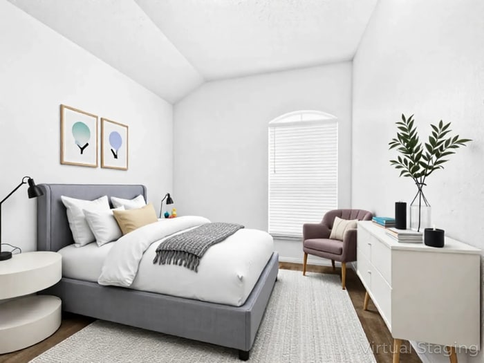 Building Photo - 3318 Lochwood Dr