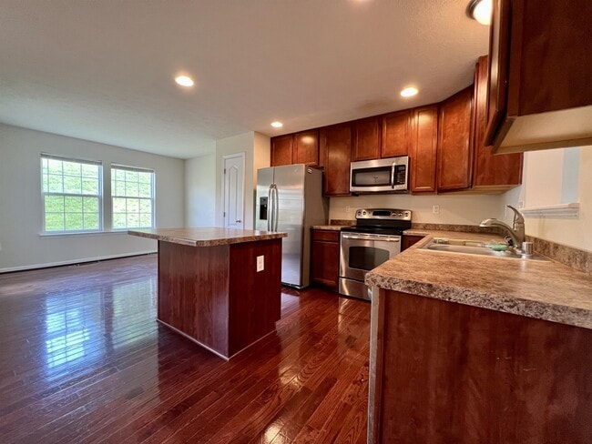 Building Photo - 326 Falcon Run