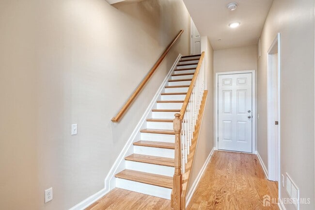 Building Photo - 57 Cannon St