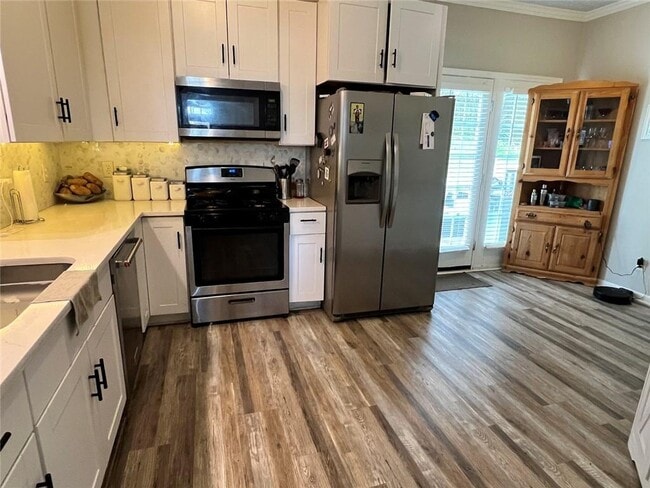 Building Photo - 225 Lee Ct