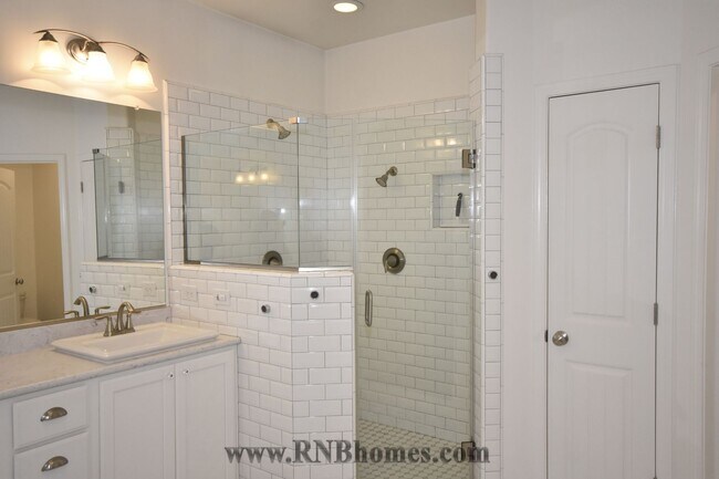 Building Photo - 1096 Provence Village Dr