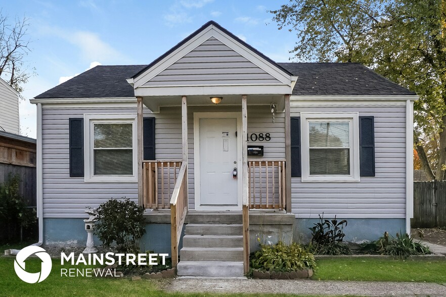 Primary Photo - 1088 Bicknell Ave