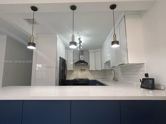 Building Photo - 16082 NE 9th Ct