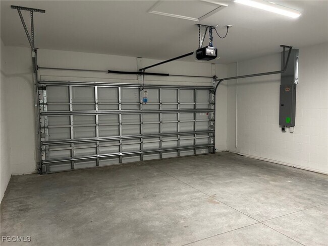 Building Photo - 24869 Surf Hvn Ln