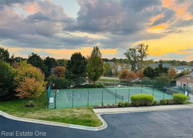 Building Photo - 2736 Barclay Way