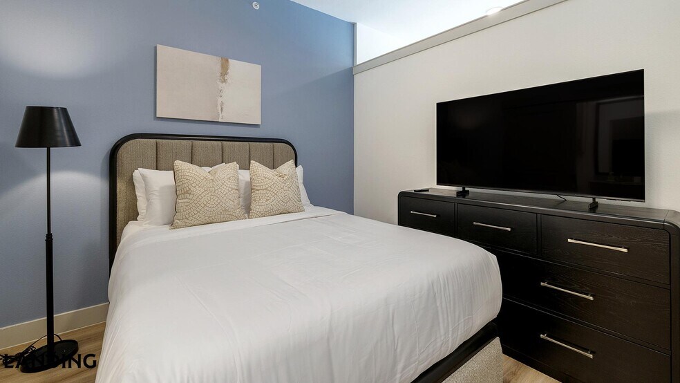 Building Photo - 13701 Montfort Dr