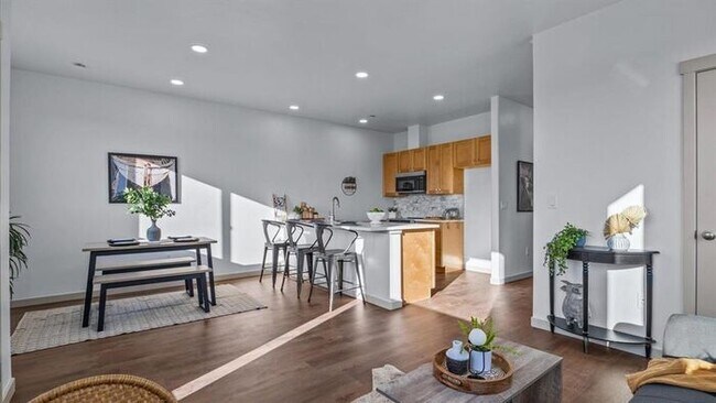 Building Photo - Brand-New Construction Townhome in Orchard Mesa!