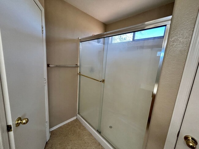 Building Photo - 3Bdm 2.5Ba Avondale Home with a Loft! *NO ...