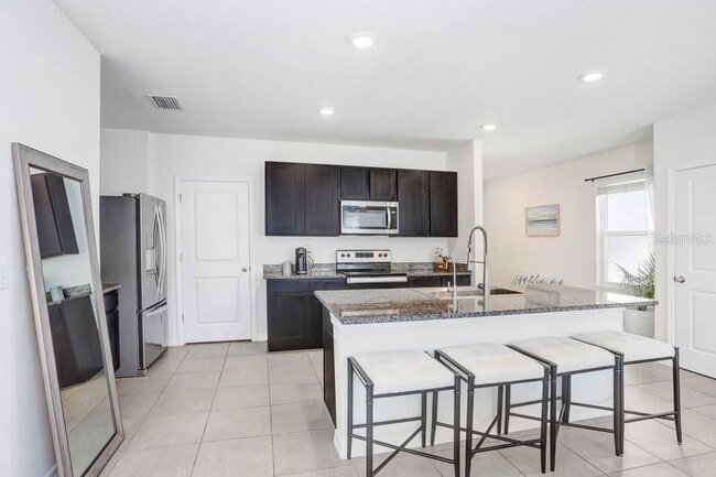 Building Photo - 3044 Suncoast Plains Dr