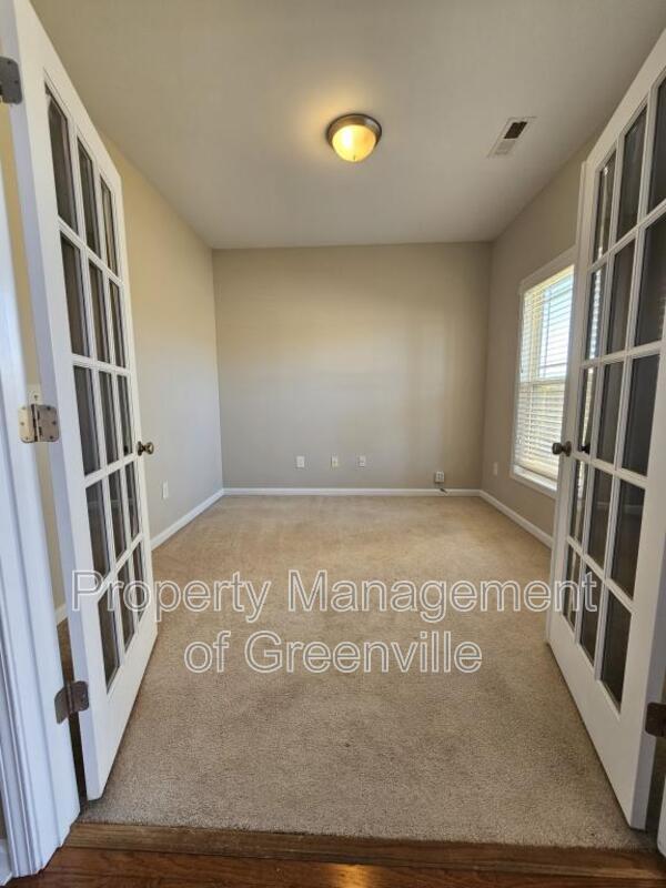 Building Photo - 695 Flintrock Dr