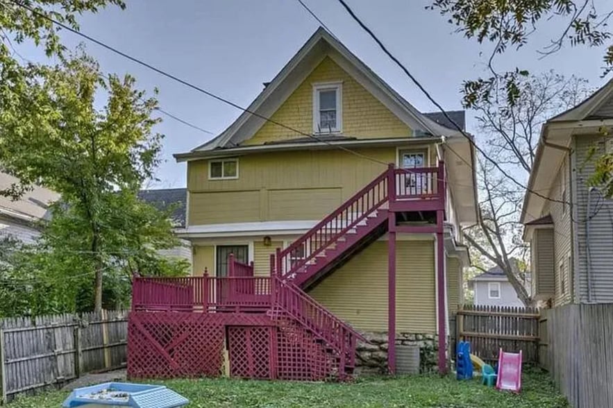 Building Photo - 3222 Charlotte St