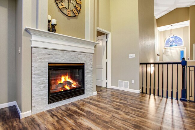 Building Photo - Stunning Updated Patio Home in Highland Me...