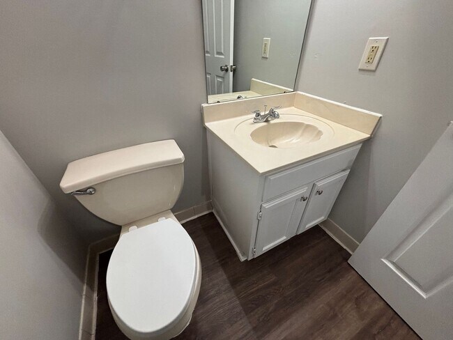 Building Photo - 1231 Beaver Trail Dr