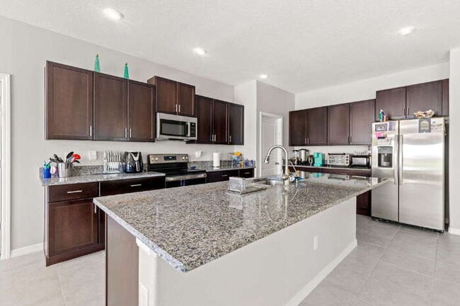 Building Photo - Like New Home For Rent In Creek Preserve!