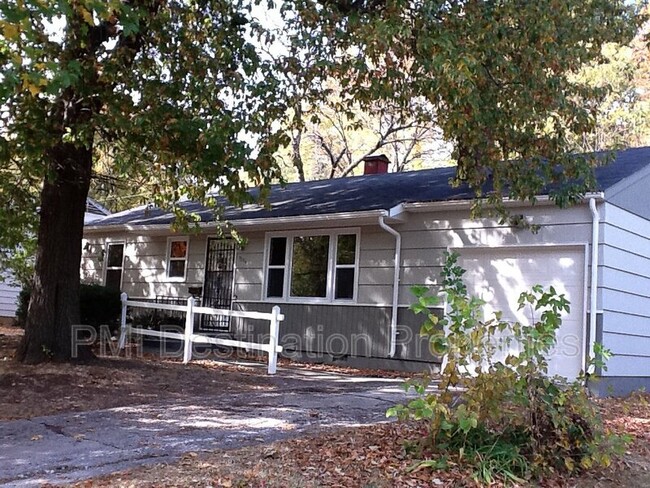 Primary Photo - 9204 Vaughn Ave