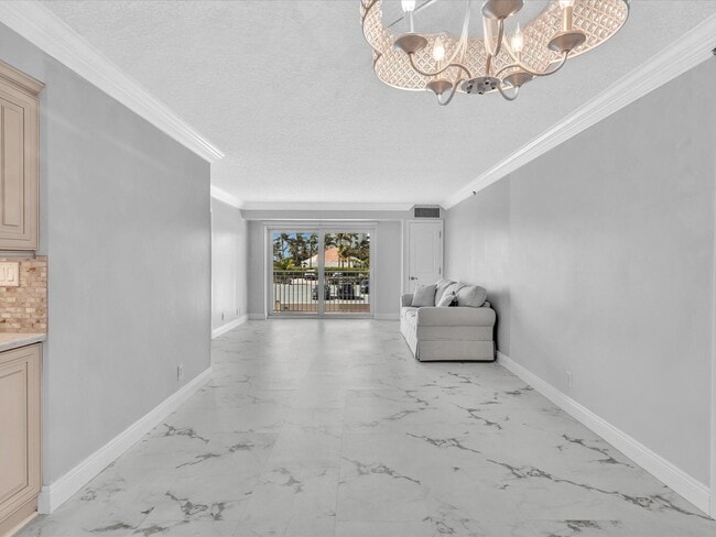 Building Photo - 3301 S Ocean Blvd