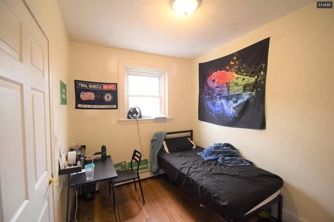 Building Photo - 73 Thatcher St