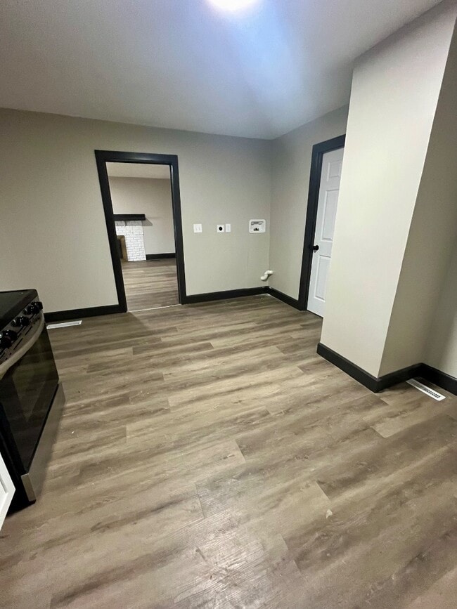 Building Photo - 2114 Ave G