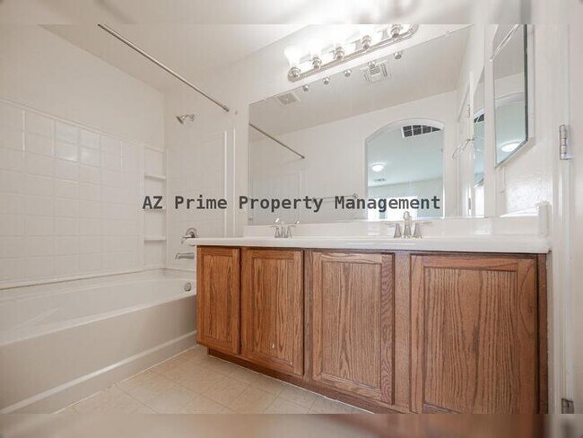 Building Photo - 2032 N 78th Glen